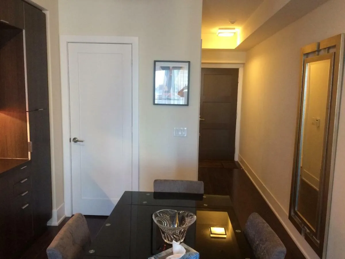 Luxury Condo On Cn Tower Toronto