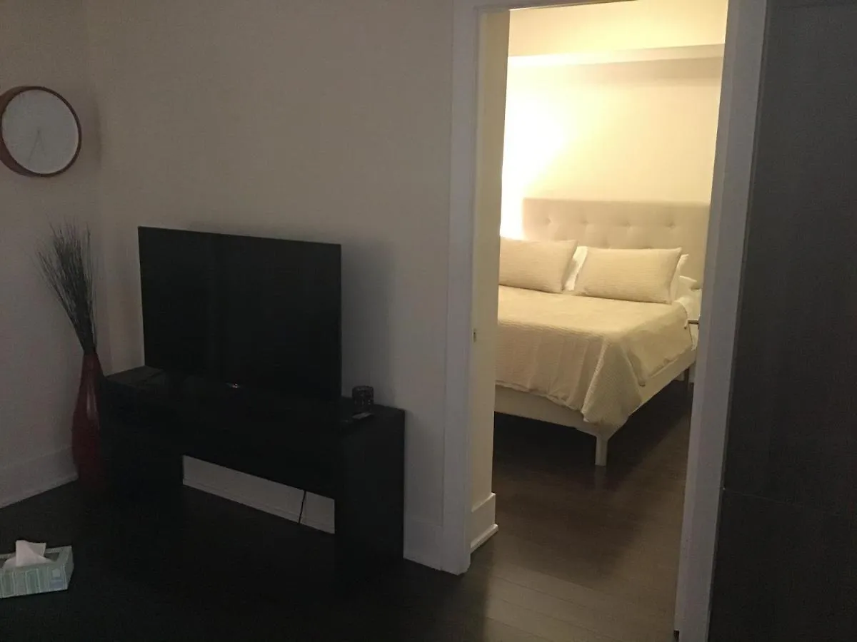 Daire Luxury Condo On Cn Tower Toronto Kanada